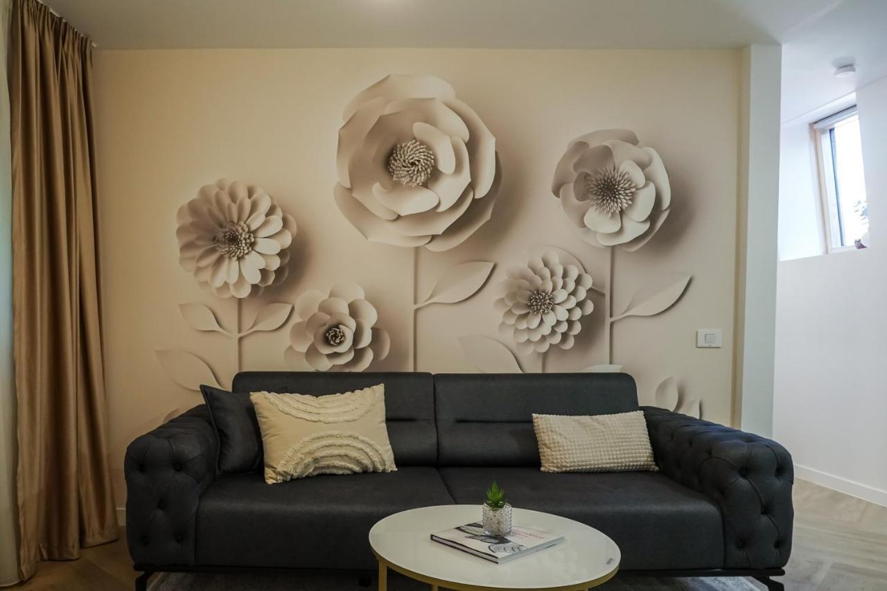 The Urban Oasis Appartement Boekarest Buitenkant foto